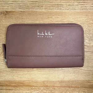NWOT Nicole Miller New York Mauve/Purple Wallet